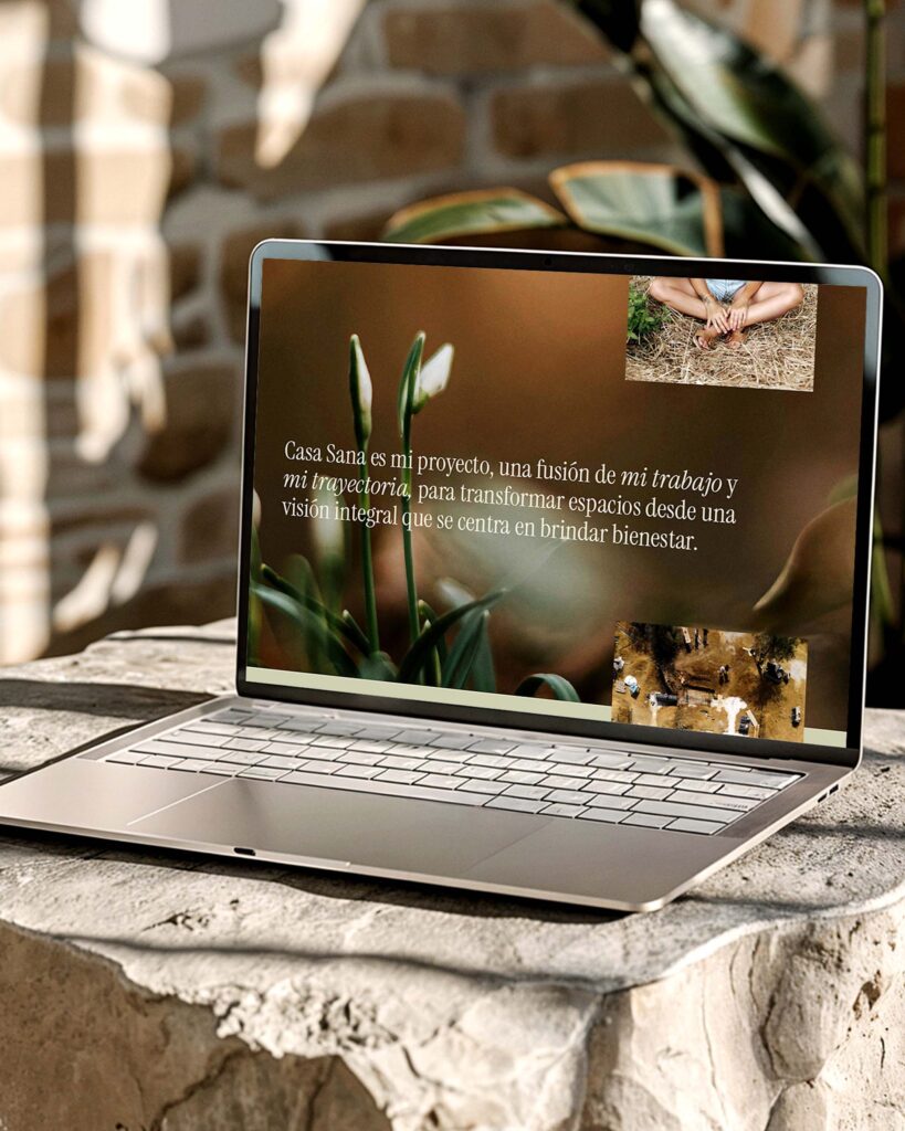 Computadora con sitio web de constructora ecológica